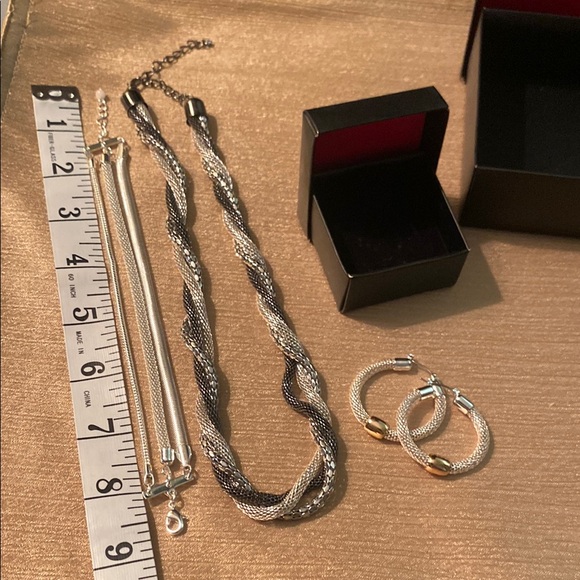 Avon Silvertone and Black Necklace Bracelet Earring Mesh SET - Natural Falcon - Picture 8 of 8